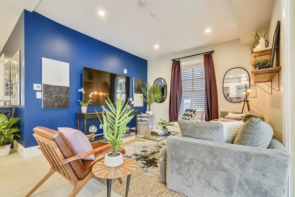 4 bed, 2 bath apartment for rent at 719 E 2nd St Unit 2, South Boston — photo 6 of 29