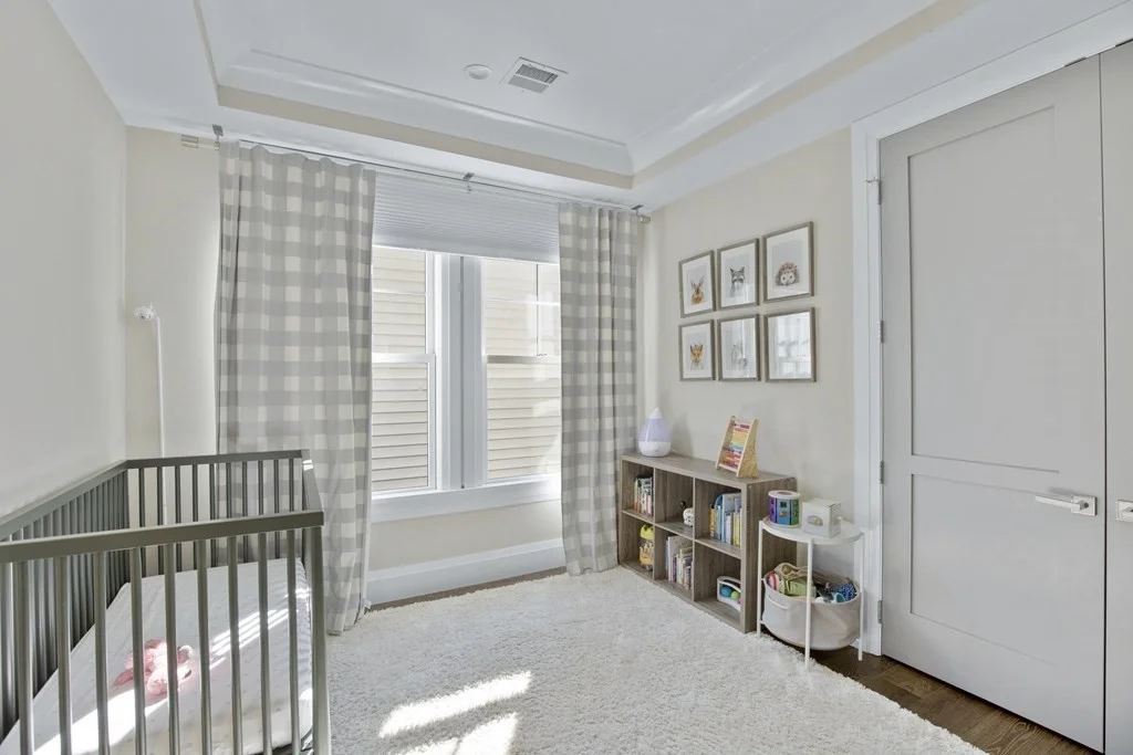 3 bed, 2 bath apartment for rent at 719 E 2nd St Unit PH3, South Boston — photo 26 of 38