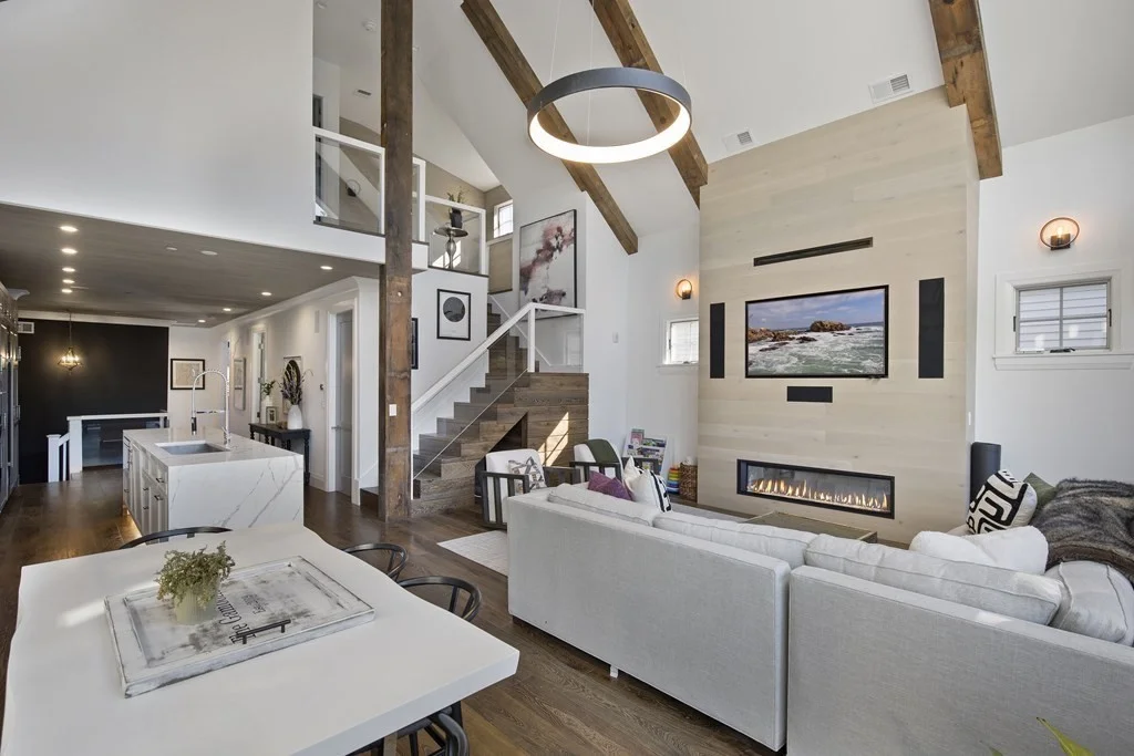 3 bed, 2 bath apartment for rent at 719 E 2nd St Unit PH3, South Boston — photo 8 of 38