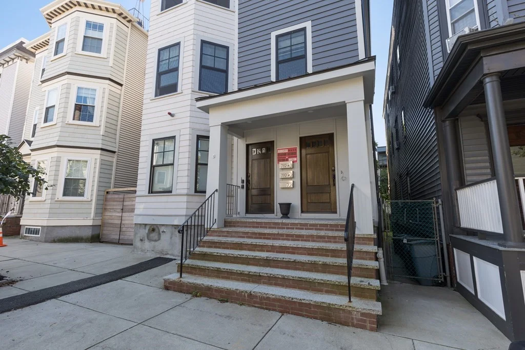 3 bed, 2 bath apartment for rent at 719 E 2nd St Unit PH3, South Boston — photo 37 of 38