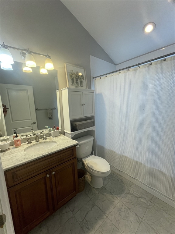 1 bed, 1 bath apartment for rent at 719 E Fourth St Unit 3, South Boston — photo 8 of 11