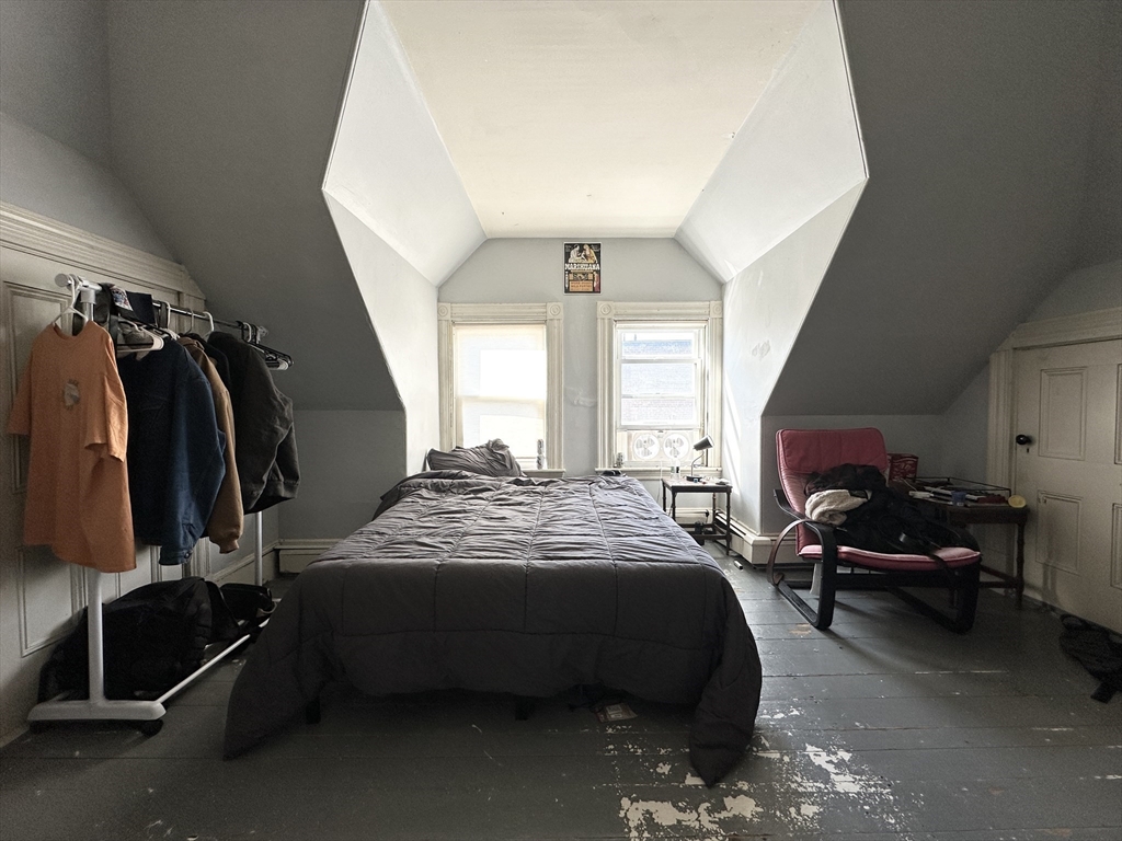 2 bed, 1 bath apartment for rent at 71A Gardner St Unit 1A, Allston — photo 3 of 9