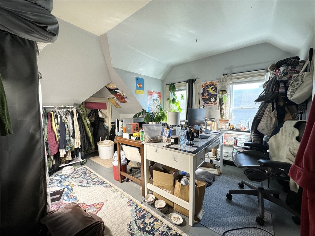 2 bed, 1 bath apartment for rent at 71A Gardner St Unit 1A, Allston — photo 8 of 9