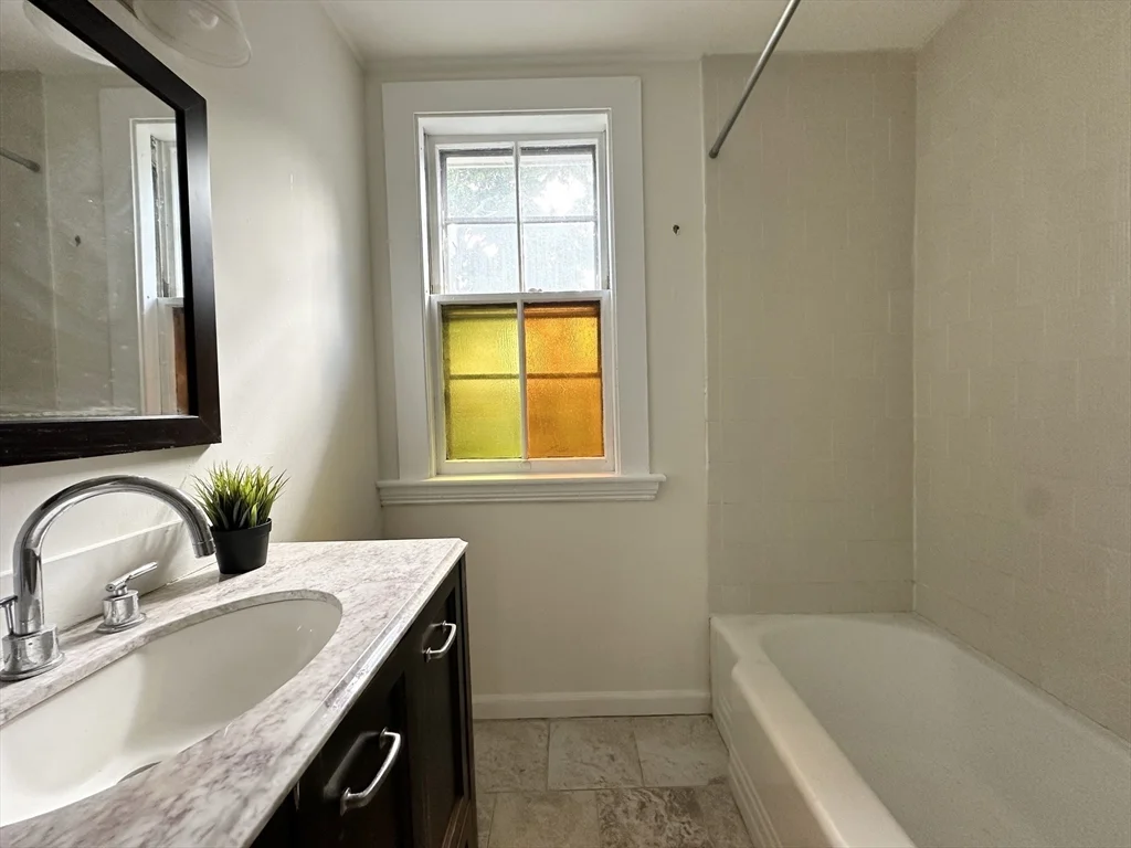 1 bed, 1 bath apartment for rent at 71A Gardner St Unit 2, Allston — photo 8 of 13