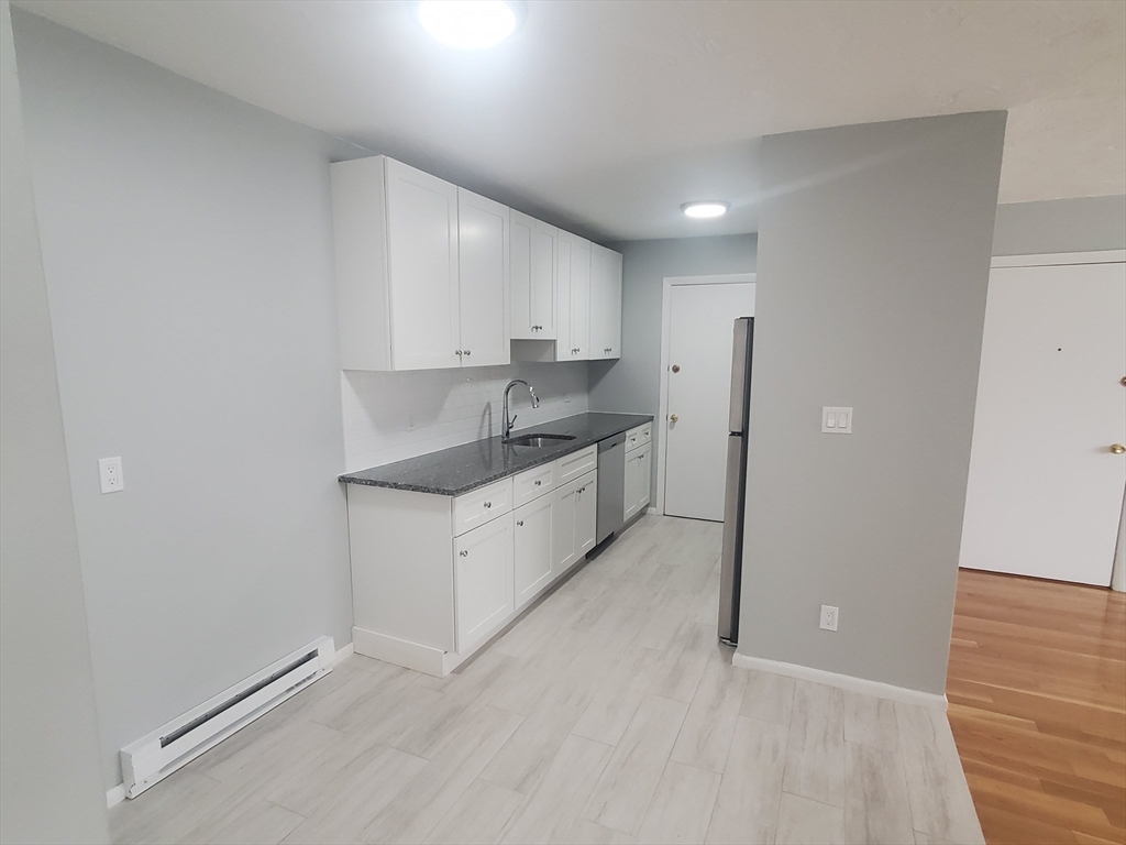 1 bed, 1 bath apartment for rent at 71A Station St Unit 5A, Quincy — photo 1 of 14