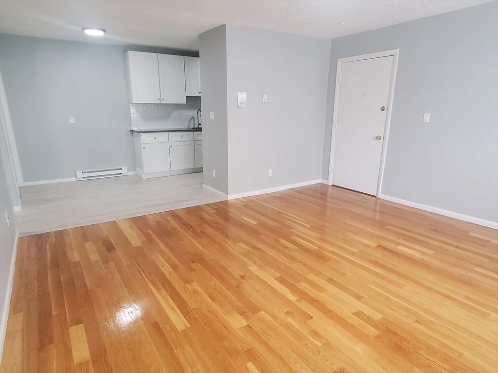 1 bed, 1 bath apartment for rent at 71A Station St Unit 5A, Quincy — photo 5 of 14