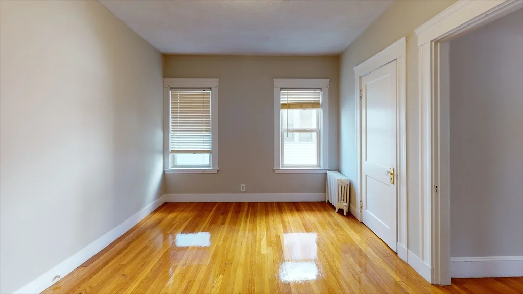 3 bed, 1 bath apartment for rent at 72-74 Harlow Unit 72, East Arlington — photo 7 of 9
