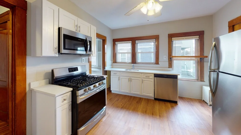 3 bed, 1 bath apartment for rent at 72-74 Harlow Unit 72, East Arlington — photo 1 of 9