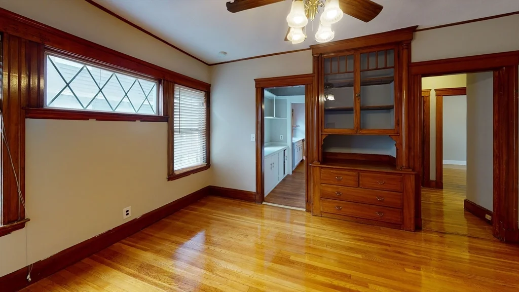 3 bed, 1 bath apartment for rent at 72-74 Harlow Unit 72, East Arlington — photo 5 of 9