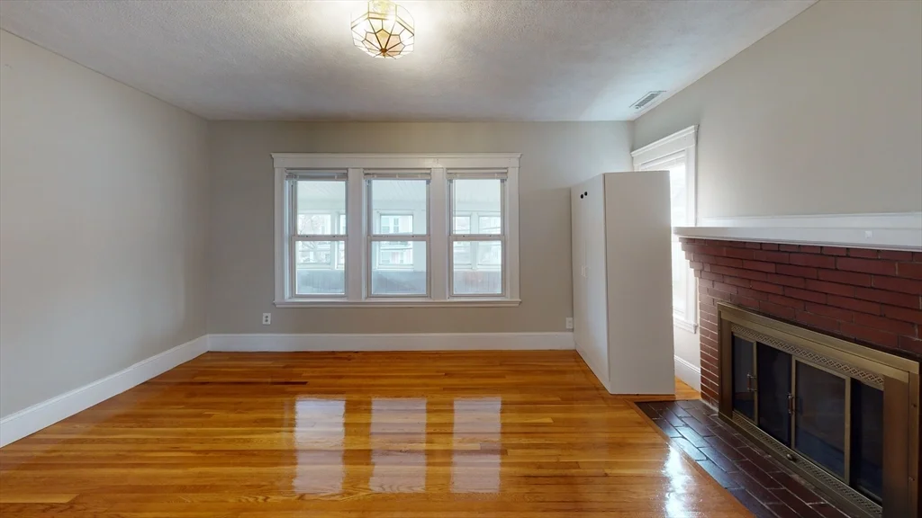 6 bed, 2 bath apartment for rent at 72-74 Harlow Unit 74, East Arlington — photo 12 of 19