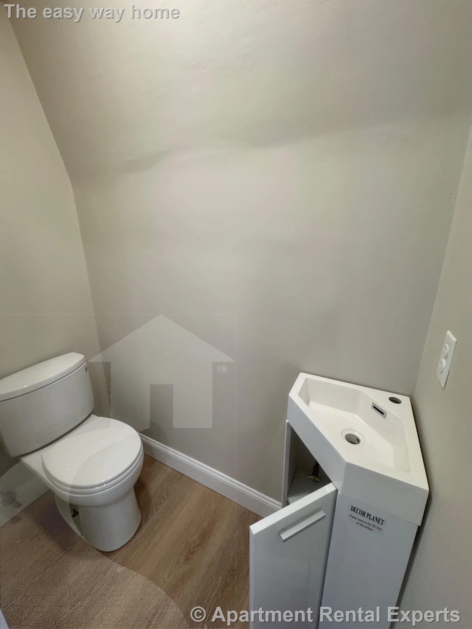 3 bed, 1 bath apartment for rent at 72-74 Washington St Unit 8, Salem St. Area — photo 8 of 10