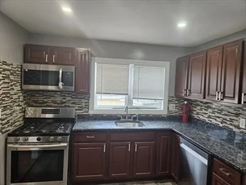 3 bed, 2 bath apartment for rent at 72 Allen St Unit 1, Randolph — photo 6 of 29