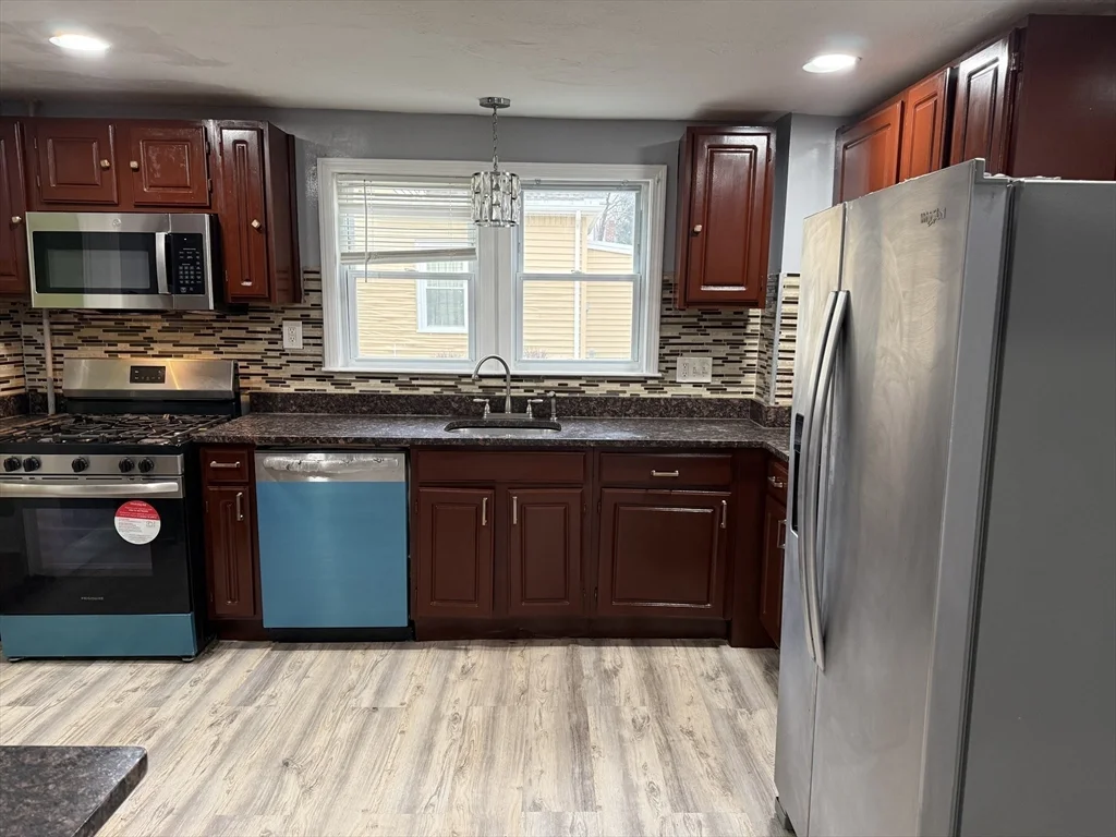 3 bed, 2 bath apartment for rent at 72 Allen St Unit 1, Randolph — photo 10 of 29