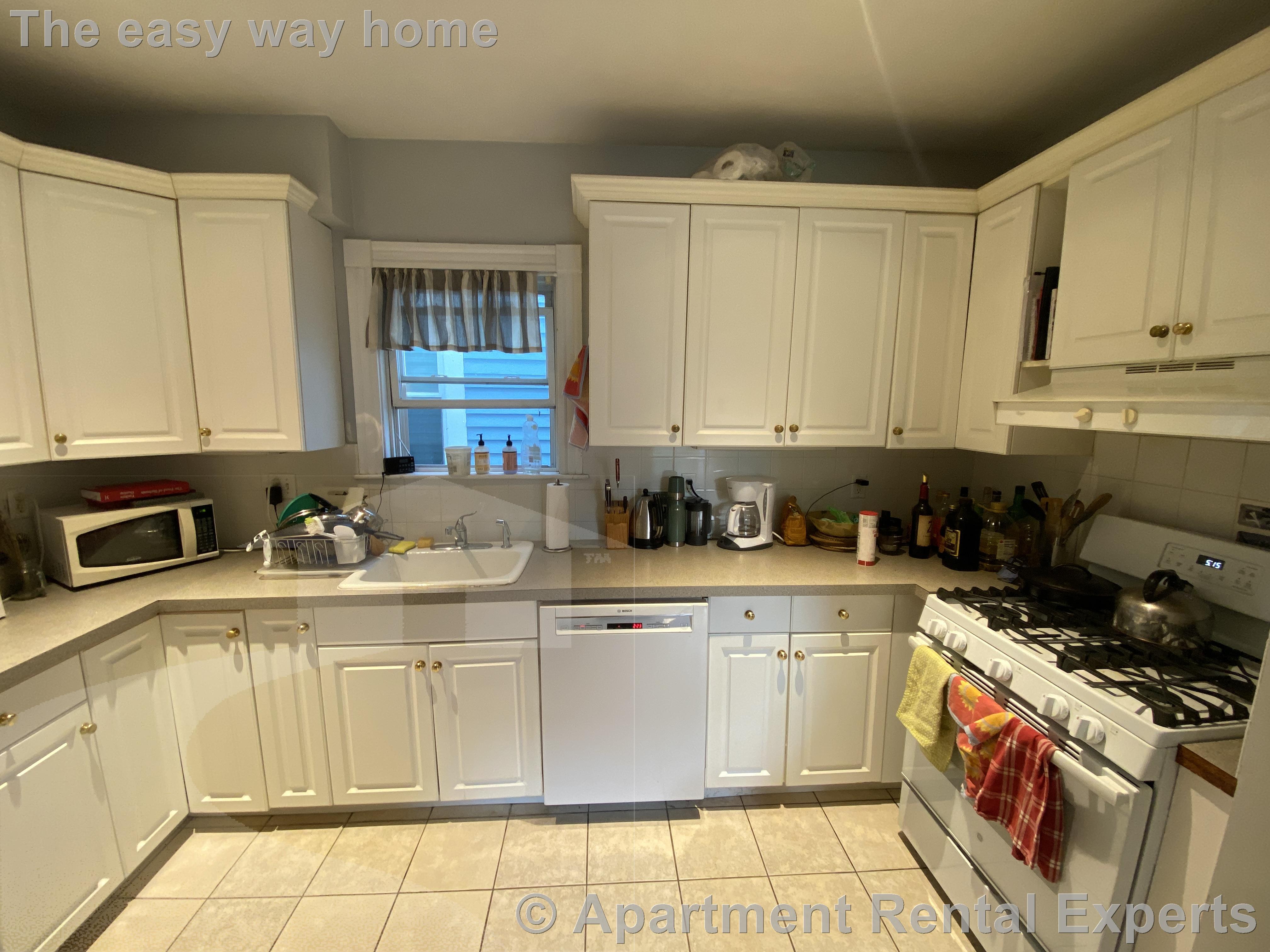 2 bed, 1 bath apartment for rent at 72 Allston St Unit 2, Cambridgeport — photo 8 of 12