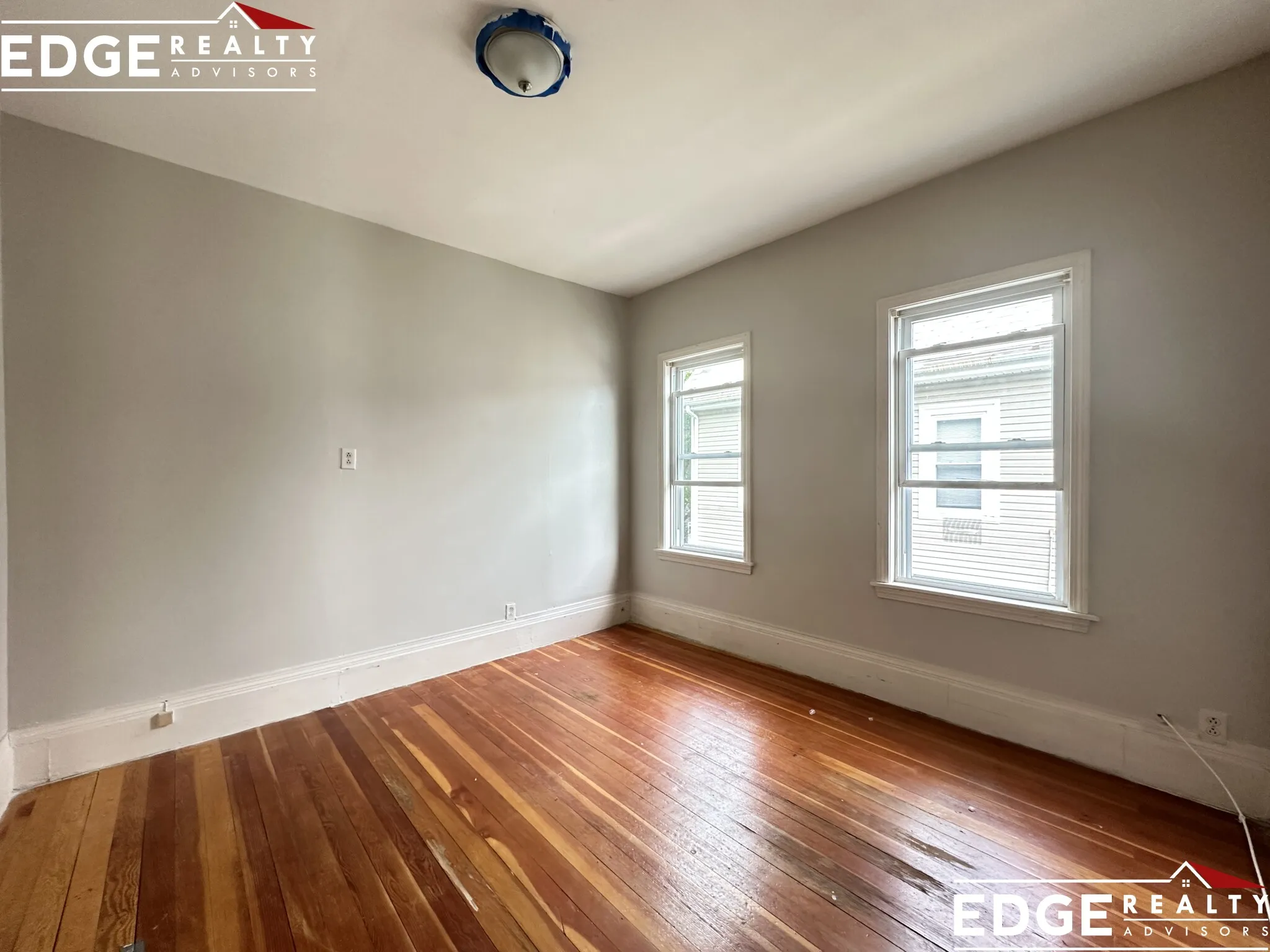 5 bed, 2 bath apartment for rent at 72 Antwerp St Unit 2, Brighton — photo 4 of 9