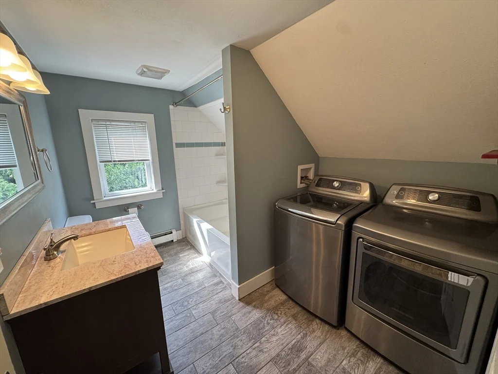 3 bed, 2 bath apartment for rent at 72 Ash St, Winchendon — photo 12 of 13