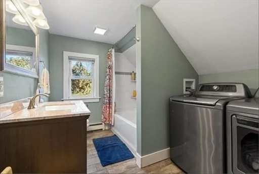 3 bed, 2 bath apartment for rent at 72 Ash St, Winchendon — photo 6 of 13