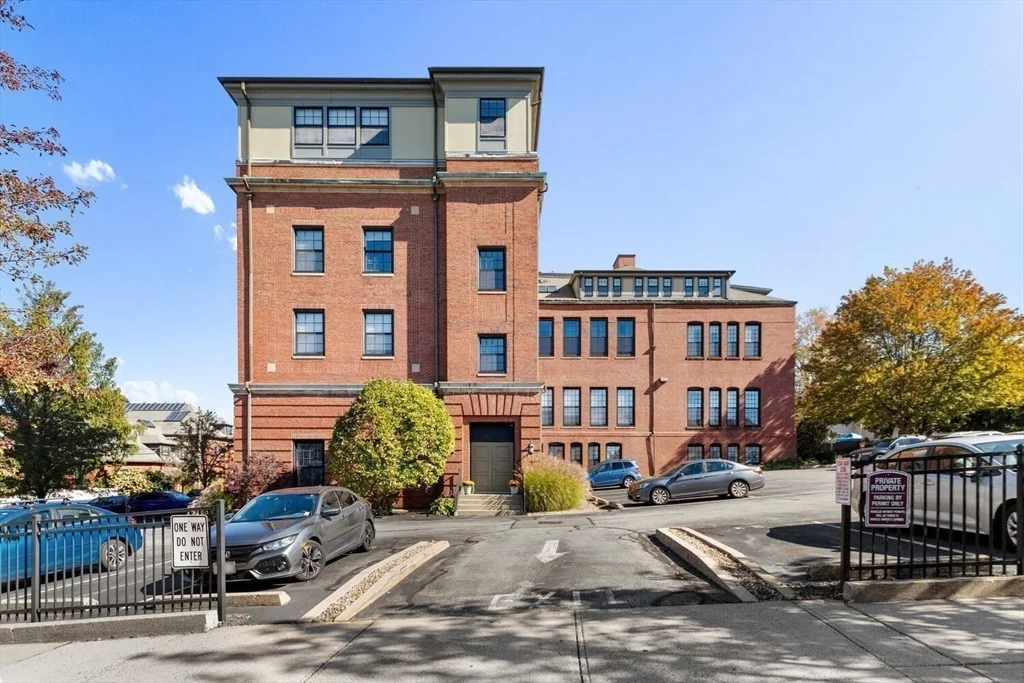 2 bed, 2 bath apartment for rent at 72 Ashland St Unit 307, Malden — photo 3 of 24