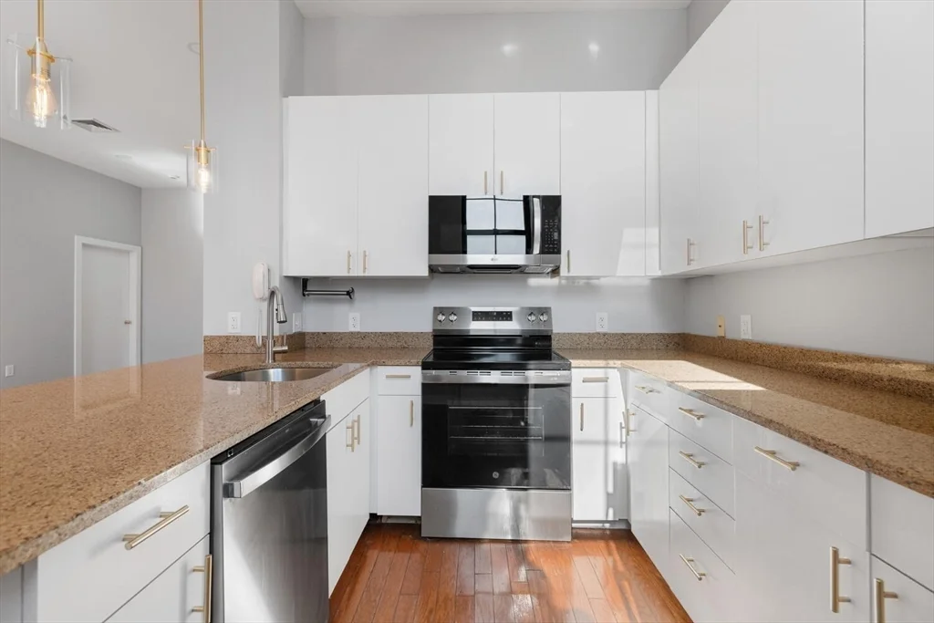 2 bed, 2 bath apartment for rent at 72 Ashland St Unit 307, Malden — photo 12 of 24