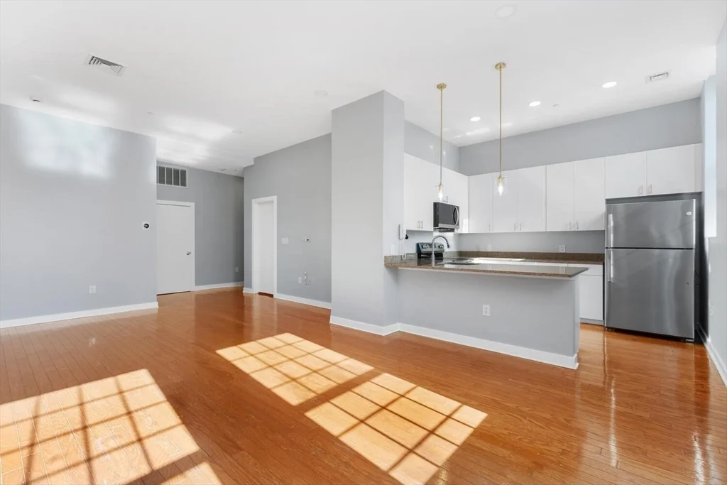 2 bed, 2 bath apartment for rent at 72 Ashland St Unit 307, Malden — photo 8 of 24