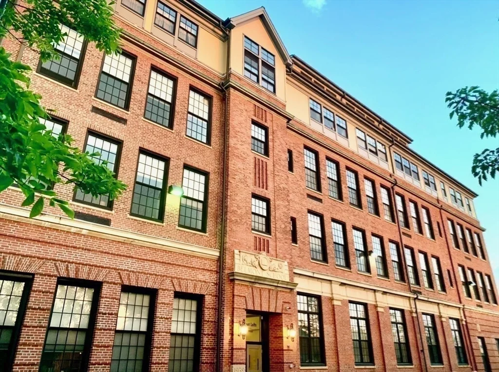 2 bed, 2 bath apartment for rent at 72 Ashland Unit 401, Malden — photo 22 of 25