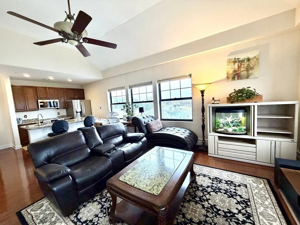 2 bed, 2 bath apartment for rent at 72 Ashland Unit 401, Malden — photo 7 of 25