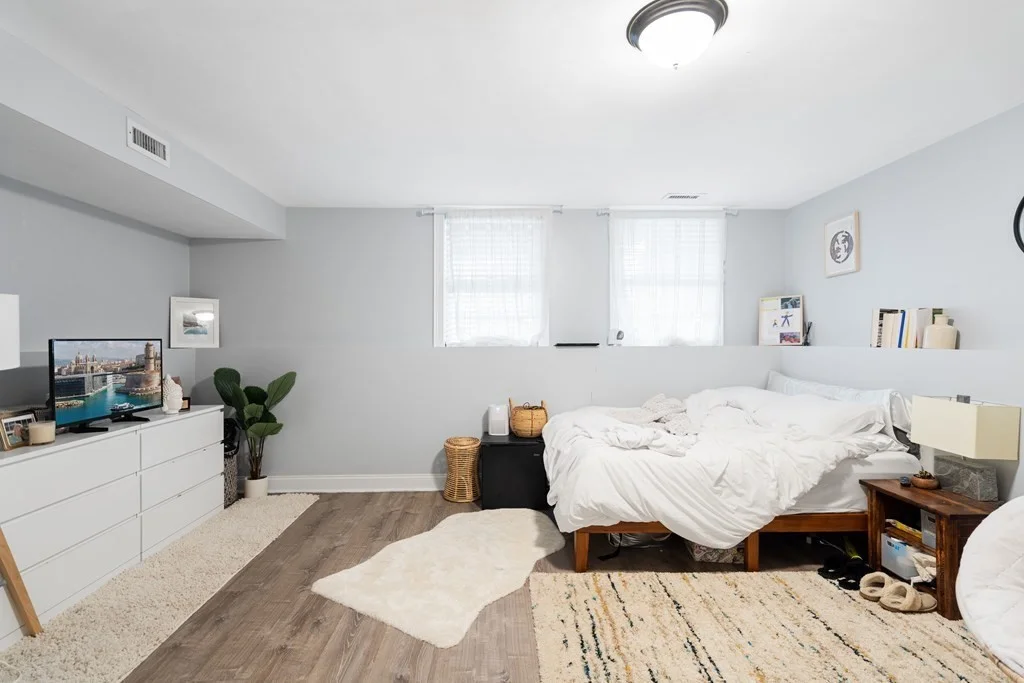 4 bed, 2 bath apartment for rent at 72 Baxter St Unit 72, South Boston — photo 31 of 36