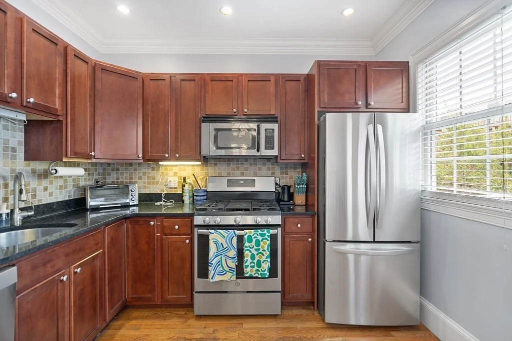 4 bed, 2 bath apartment for rent at 72 Baxter St Unit 72, South Boston — photo 11 of 36
