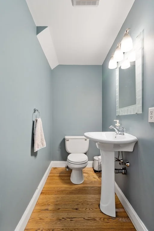 4 bed, 2 bath apartment for rent at 72 Baxter St Unit 72, South Boston — photo 13 of 36