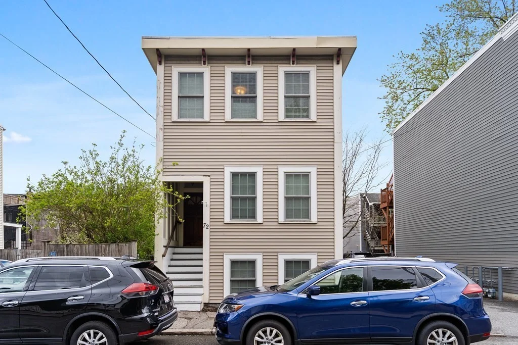 4 bed, 2 bath apartment for rent at 72 Baxter St Unit 72, South Boston