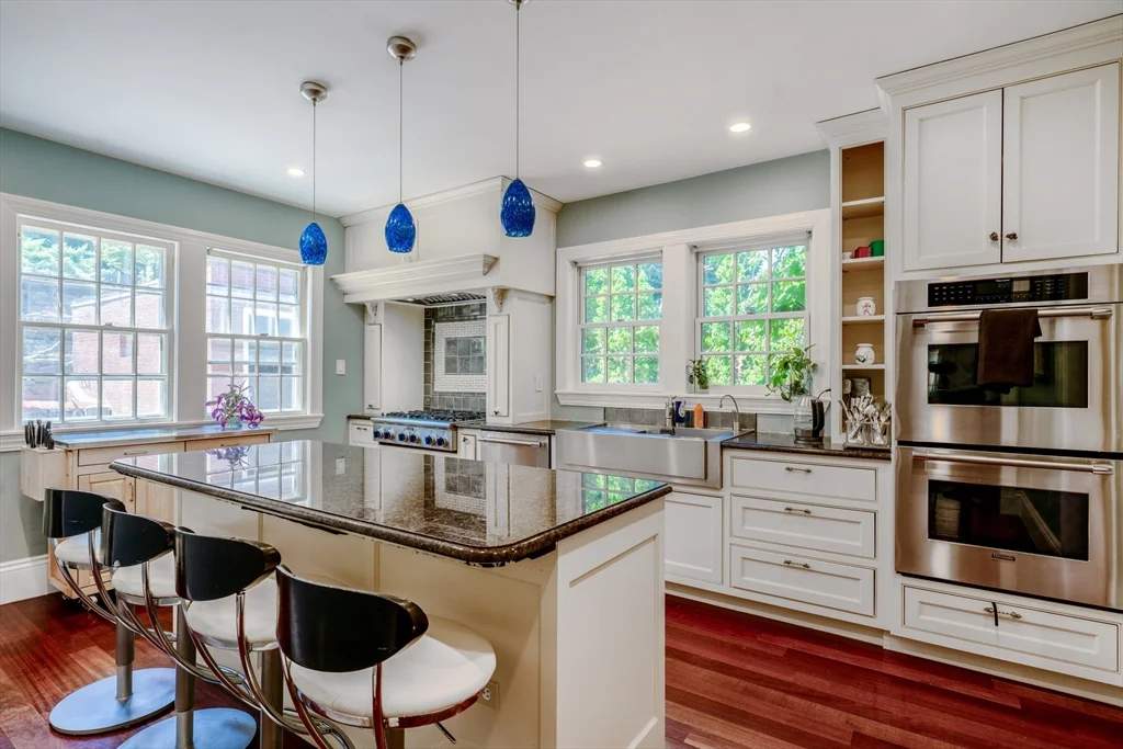 7 bed, 4+ bath apartment for rent at 72 Beacon St, Chestnut Hill — photo 3 of 20
