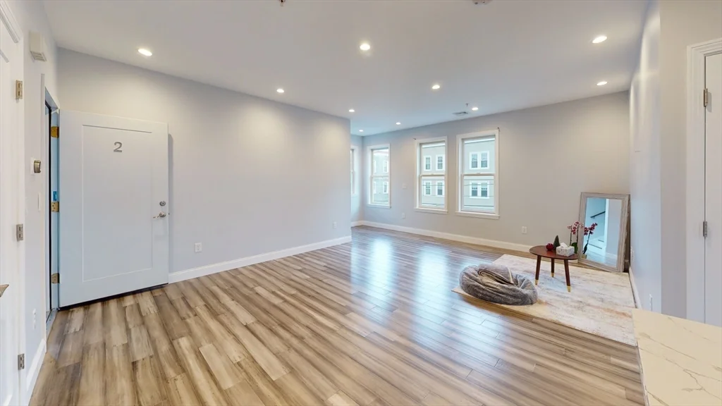 3 bed, 3 bath apartment for rent at 72 Beechcroft St Unit 2, Boston — photo 6 of 11