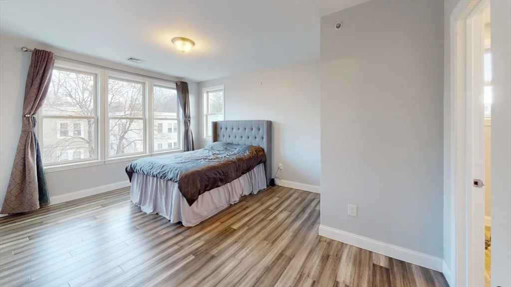 3 bed, 3 bath apartment for rent at 72 Beechcroft St Unit 2, Boston — photo 8 of 11