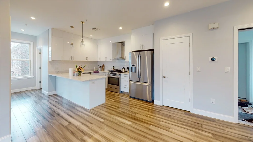 3 bed, 3 bath apartment for rent at 72 Beechcroft St Unit 2, Boston — photo 2 of 11