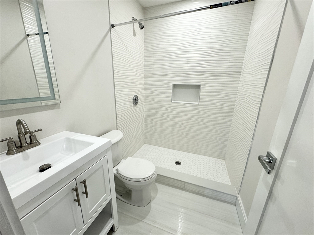 4 bed, 1 bath apartment for rent at 72 Belden St Unit 2, Dorchester — photo 7 of 7