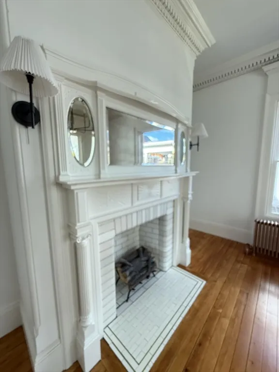 6 bed, 2 bath apartment for rent at 72 Belmont St Unit 1, Fall River — photo 9 of 20