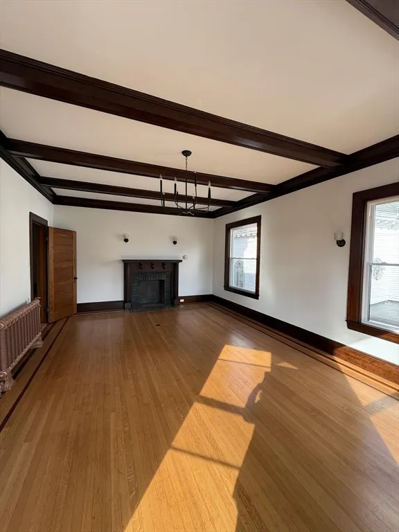 6 bed, 2 bath apartment for rent at 72 Belmont St Unit 1, Fall River — photo 13 of 20