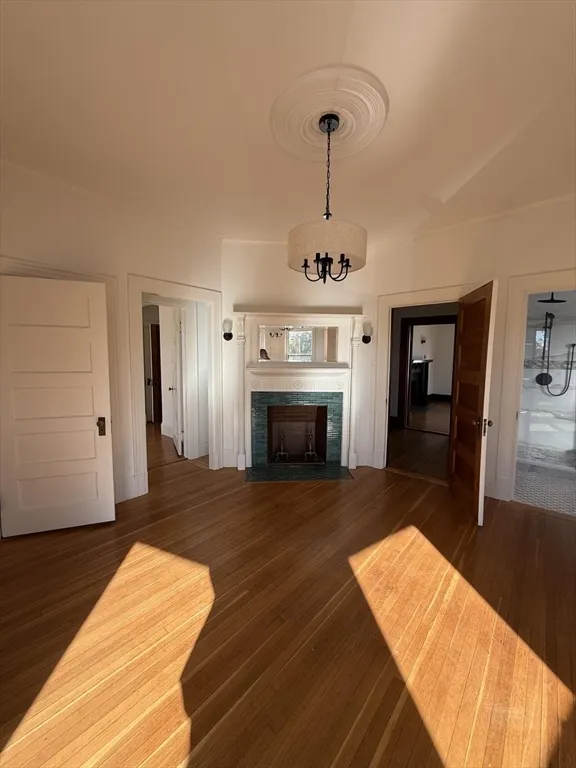 6 bed, 2 bath apartment for rent at 72 Belmont St Unit 1, Fall River — photo 14 of 20