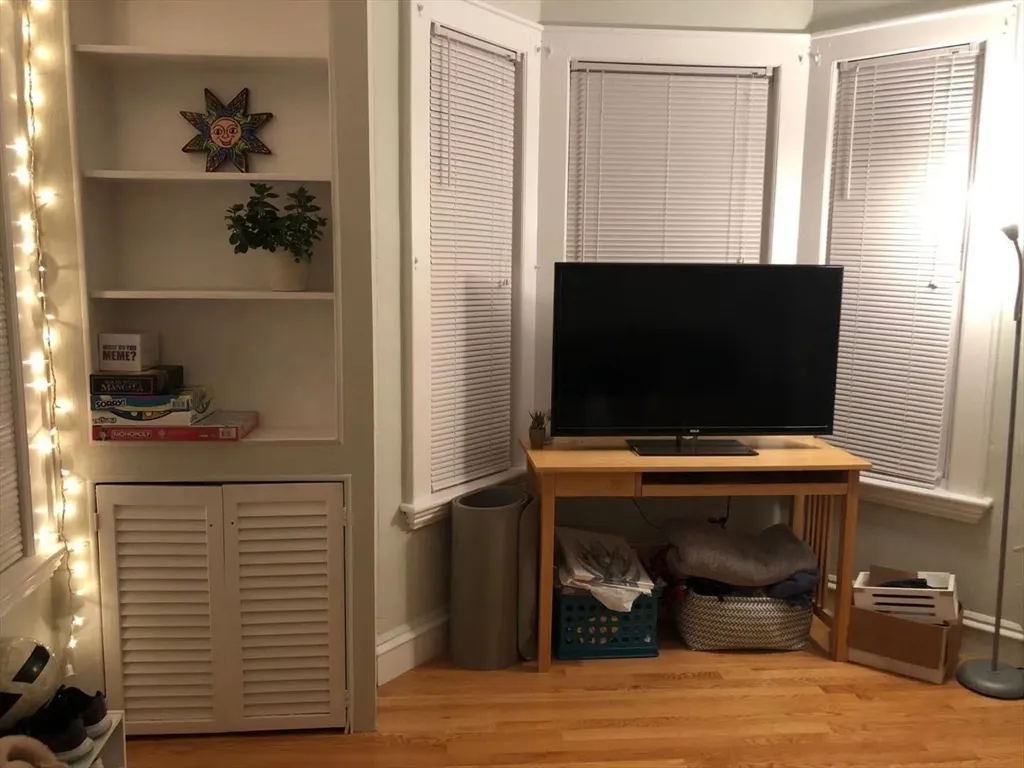 2 bed, 1 bath apartment for rent at 72 Boston Ave Unit 1, West Medford — photo 10 of 27