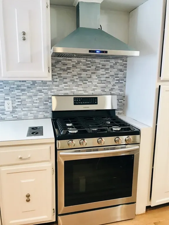 2 bed, 1 bath apartment for rent at 72 Boston Ave Unit 1, West Medford — photo 2 of 27