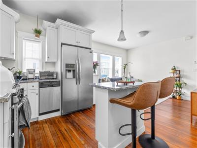 3 bed, 1 bath apartment for rent at 72 Bowdoin St Unit 1, South Medford — photo 1 of 12