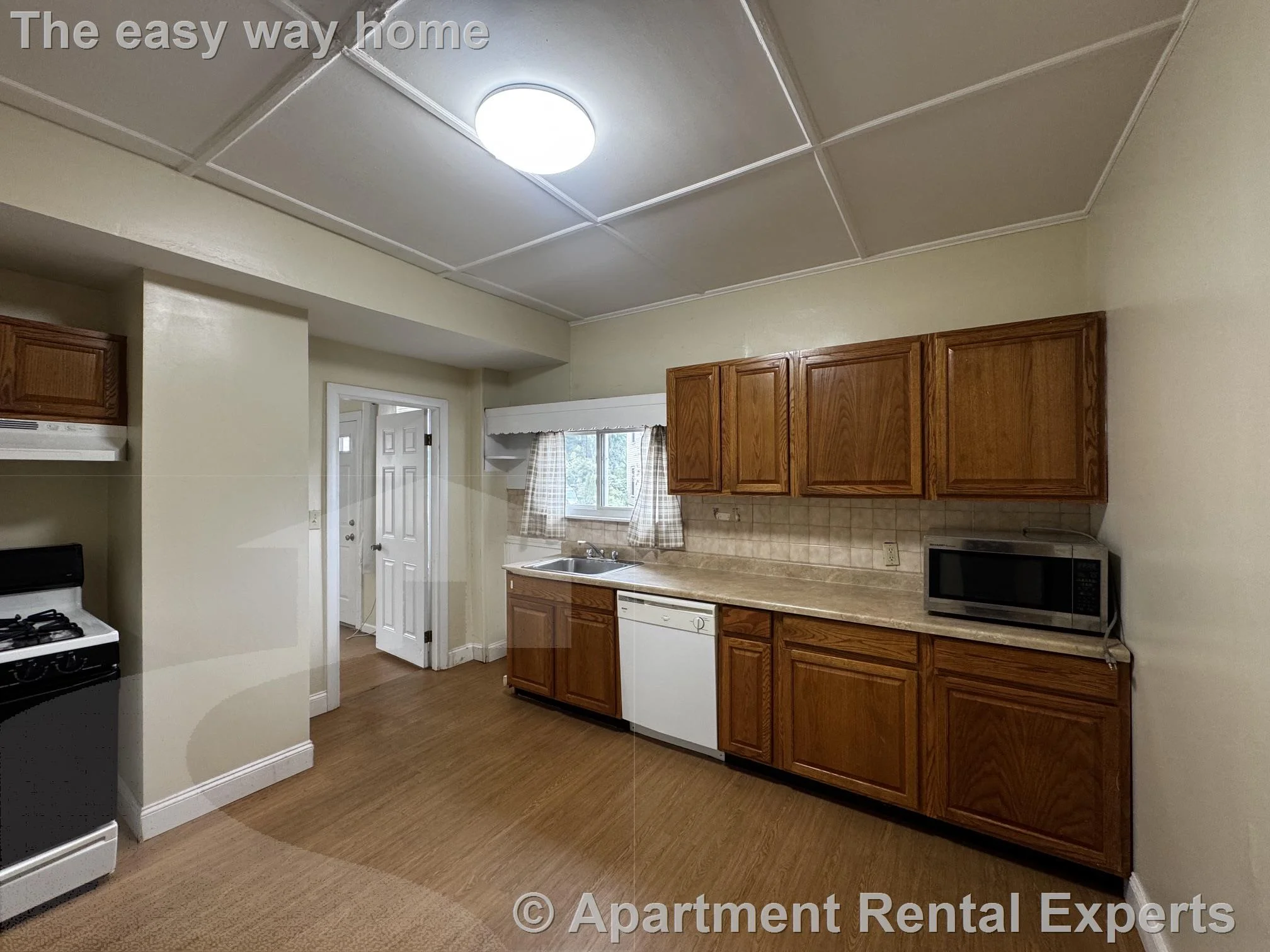 3 bed, 1 bath apartment for rent at 72 Bower St Unit 1, West Medford — photo 11 of 18
