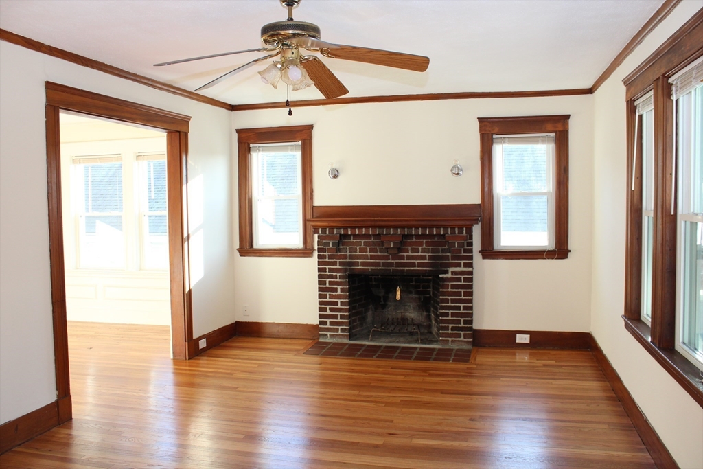 2 bed, 1 bath apartment for rent at 72 Bradford Rd Unit 2, Watertown — photo 4 of 12