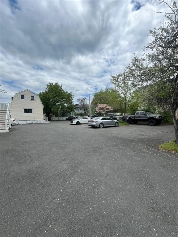 3 bed, 1 bath apartment for rent at 72 Bristow, Saugus — photo 7 of 7