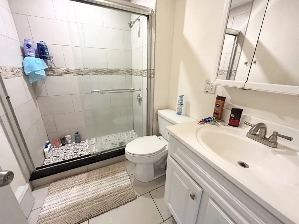 5 bed, 2 bath apartment for rent at 72 Calumet St Unit 3, Boston — photo 11 of 12
