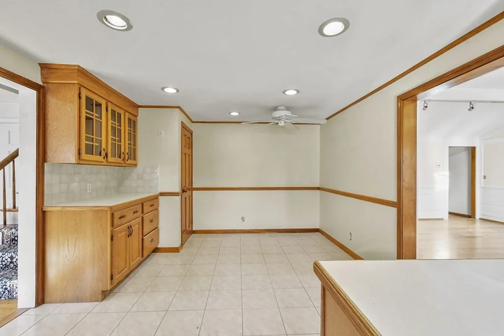 4 bed, 2 bath apartment for rent at 72 Cambridge Rd Unit 2, Woburn — photo 12 of 30