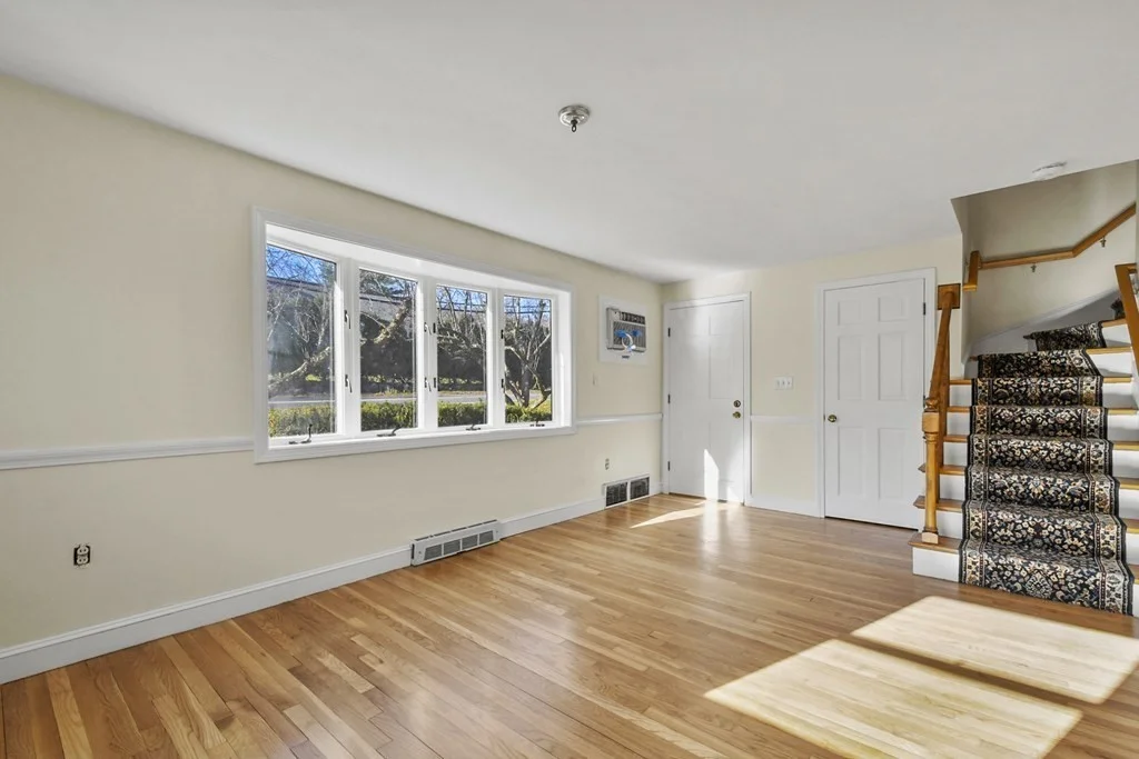 4 bed, 2 bath apartment for rent at 72 Cambridge Rd Unit 2, Woburn — photo 16 of 30