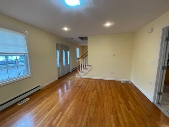 4 bed, 2 bath apartment for rent at 72 Cedar Rd N, Medford — photo 4 of 18