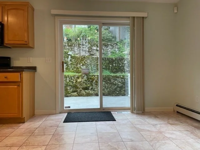 4 bed, 2 bath apartment for rent at 72 Cedar Rd N, Medford — photo 7 of 19