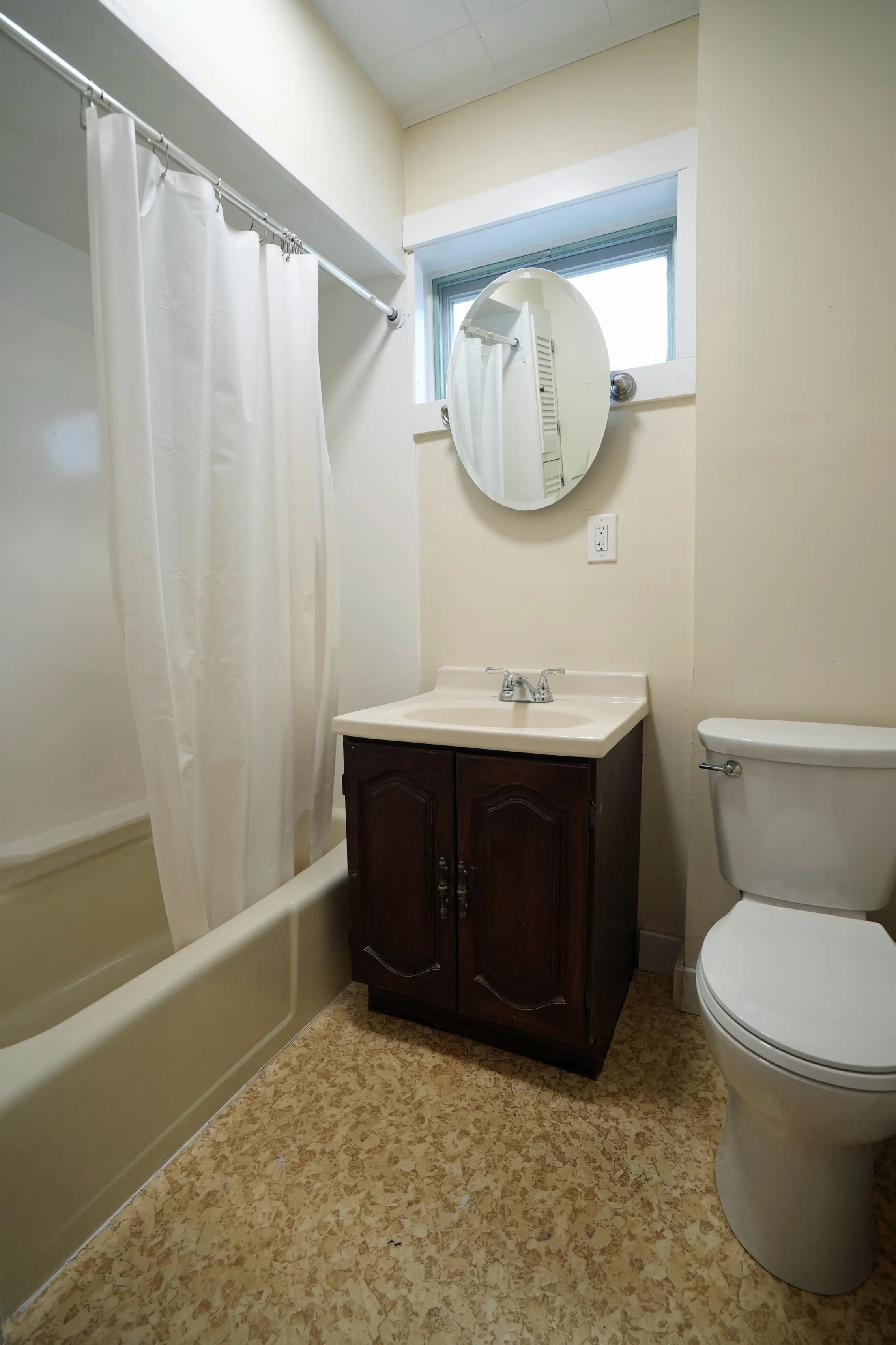 2 bed, 2 bath apartment for rent at 72 College Ave Unit 2, South Medford — photo 17 of 26